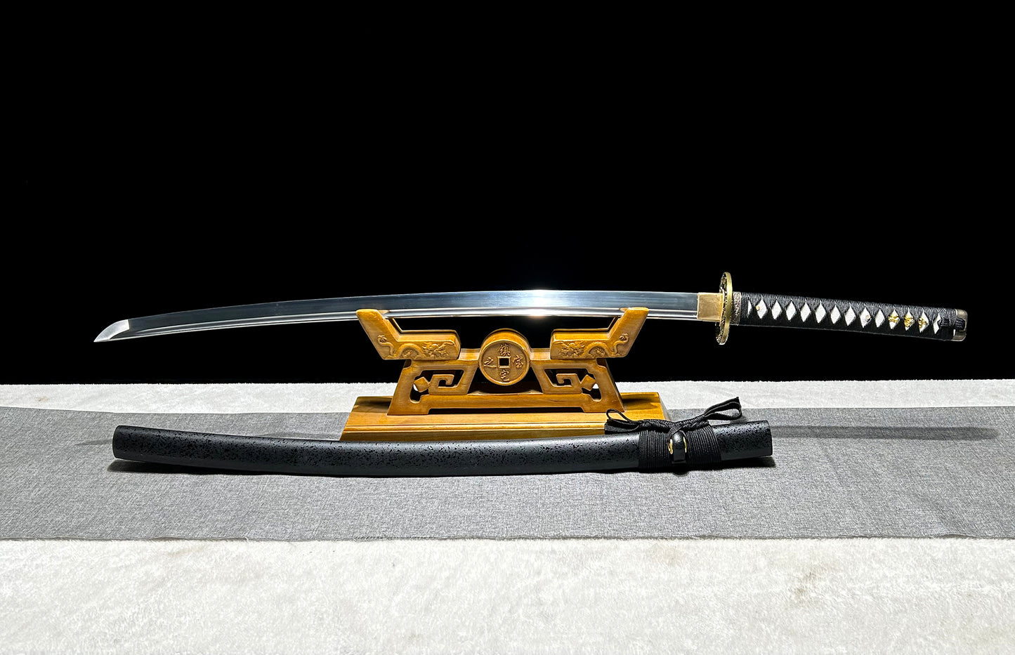 1095 steel, high performance, handmade katana, Japanese katana, full tang