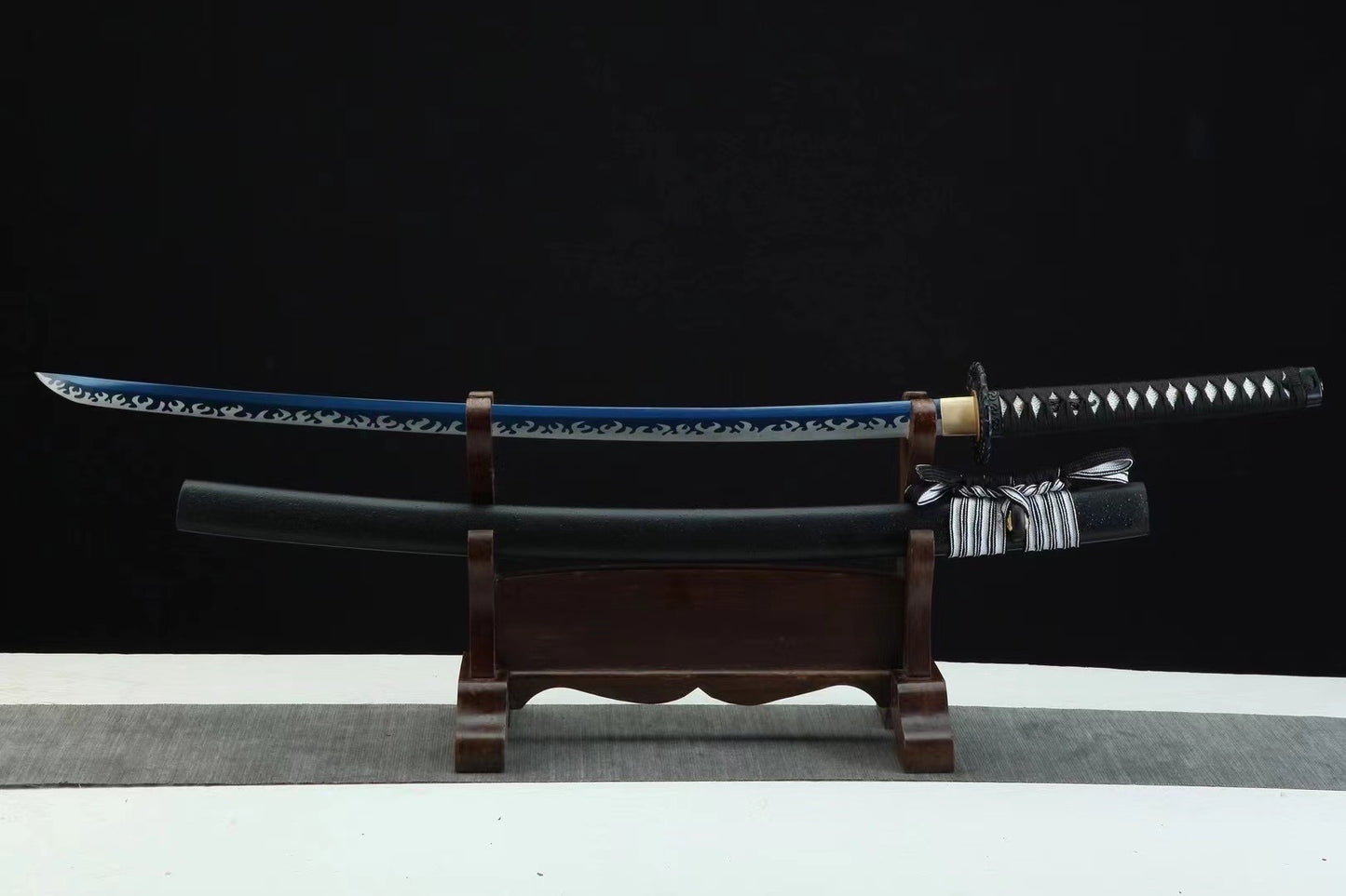 Collectible, handmade katana, blue blade, full Tang katana