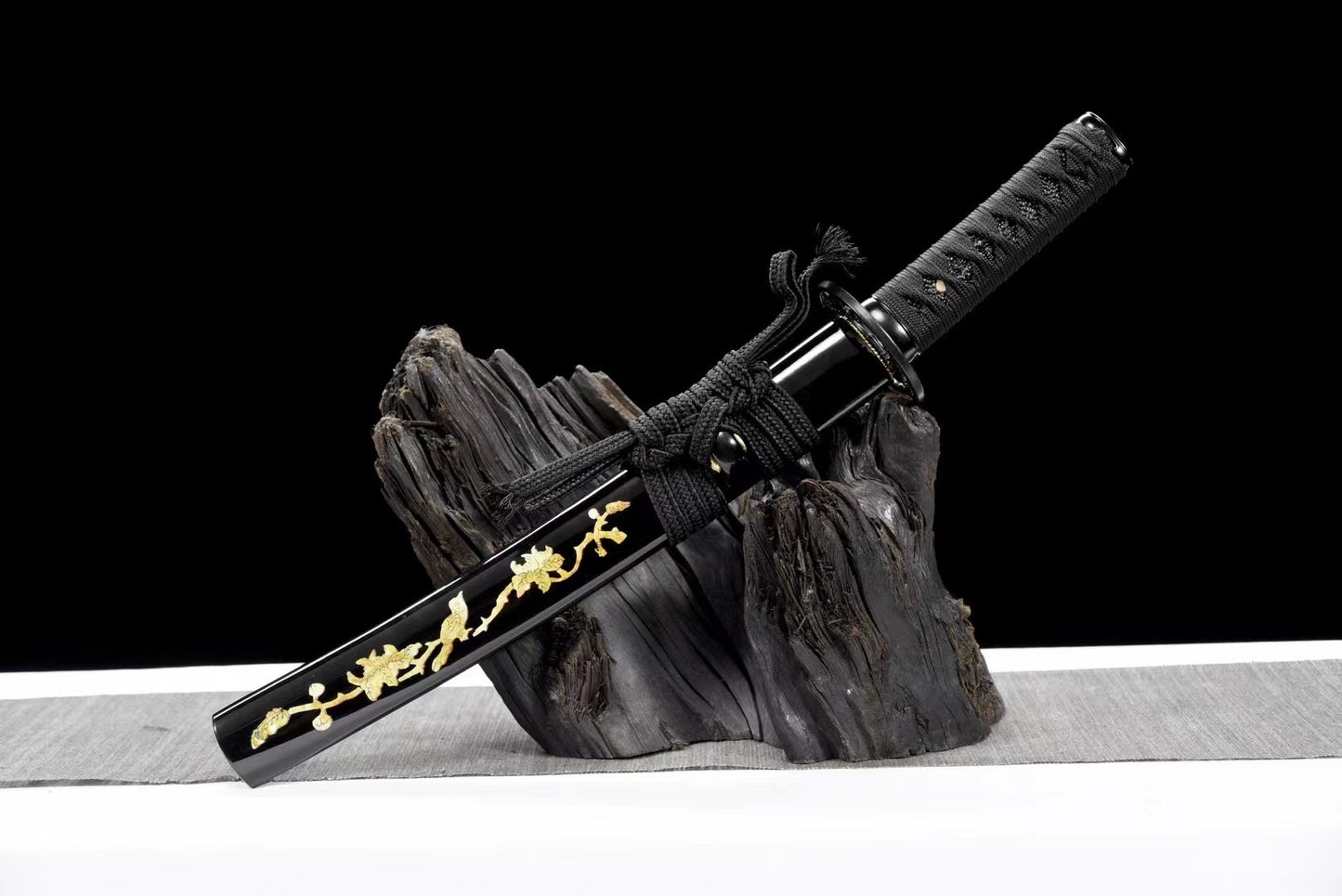 Collectibles, handmade tanto, burning blade, Damascus folding steel special quenching，real katana, full tang