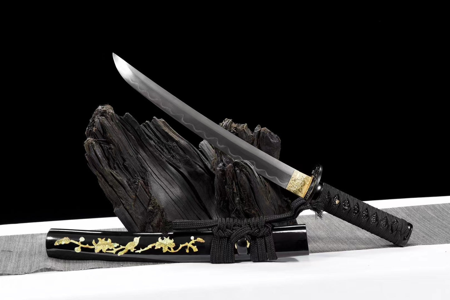 Collectibles, handmade tanto, burning blade, Damascus folding steel special quenching，real katana, full tang