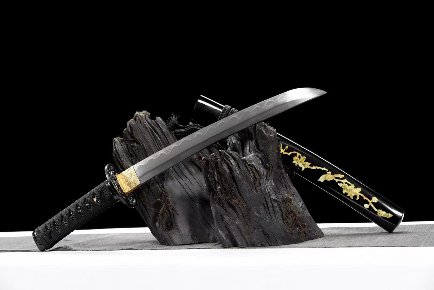 Collectibles, handmade tanto, burning blade, Damascus folding steel special quenching，real katana, full tang