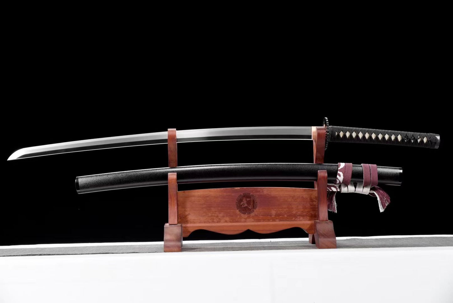 Collectible, handmade katana, authentic katana, Japanese grinding technique, full tang