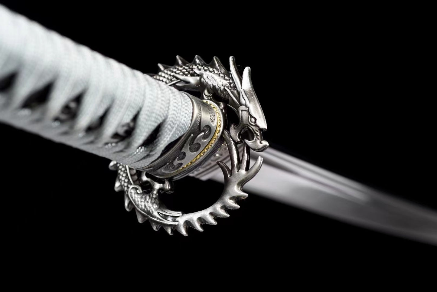 High carbon steel katana, handmade, real katana, japanese katana, chinese dragon theme, full tang katana, role play